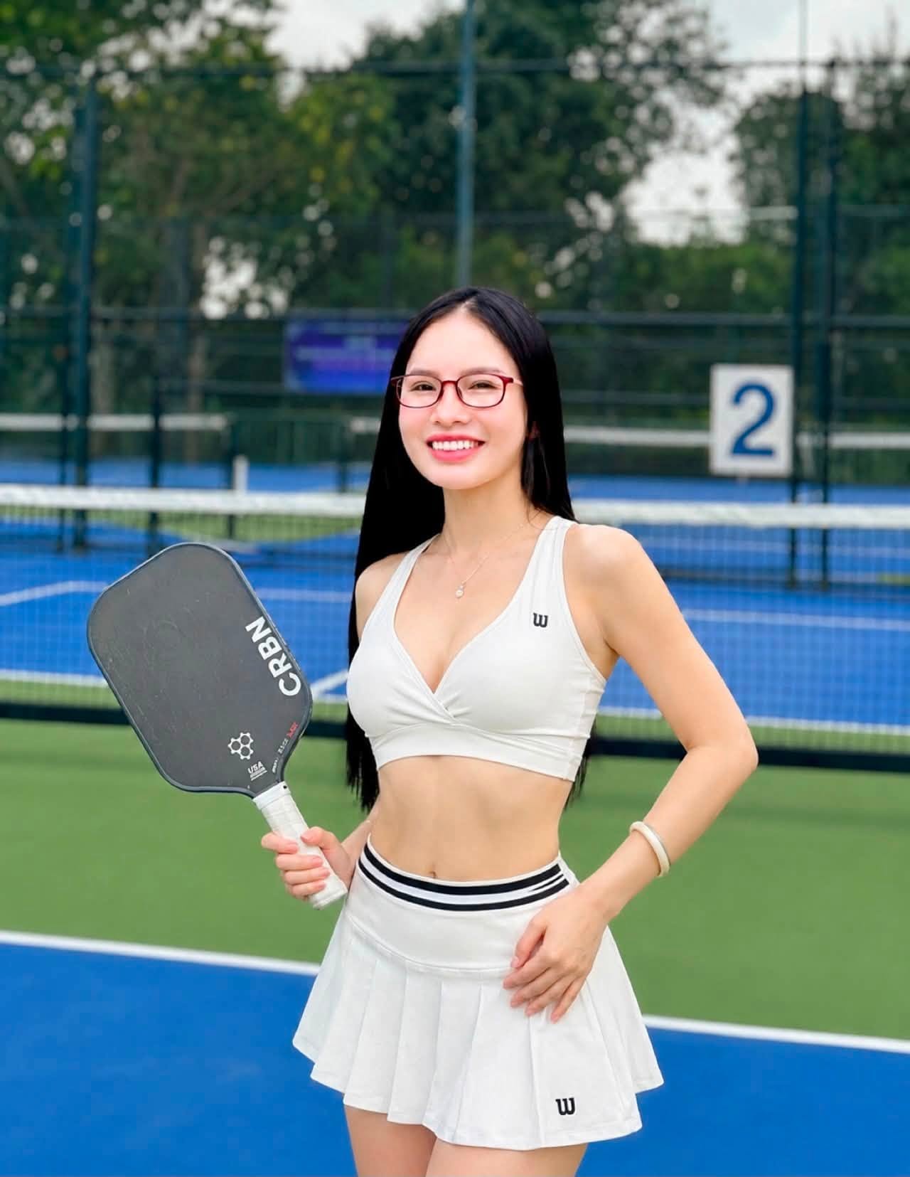 Claire Active Tennis Set